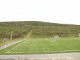Kunstmurukattega spordivljakud Kunstmurukatted pakuvad rohelist vaipa aastaringselt, tehismuruga jalgpallivljak Norras.  