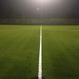 Rohelise muruvaibaga jalgpalliplats on tänu tehismurule kasu.. | Jalgpallistaadionid Rootsis  